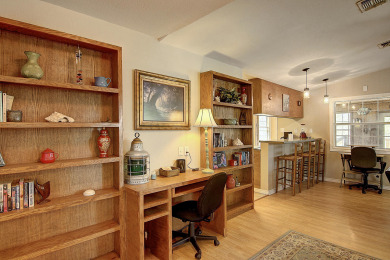 Lake House Fantasy Oaks Lodge! 1 mile from the boat ramp! Pet Friendly! 1.36 Acres, , on Gulf of Mexico - Aransas Pass in Texas - Lakehouse Vacation Rental - Lake Home for rent on LakeHouseVacations.com