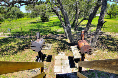 Lake House Fantasy Oaks Lodge! 1 mile from the boat ramp! Pet Friendly! 1.36 Acres, , on Gulf of Mexico - Aransas Pass in Texas - Lakehouse Vacation Rental - Lake Home for rent on LakeHouseVacations.com