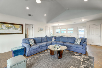 Lake House Estes Oasis! Canal front home with private lighted dock! Views! Foosball game, , on Gulf of Mexico - Aransas Pass in Texas - Lakehouse Vacation Rental - Lake Home for rent on LakeHouseVacations.com