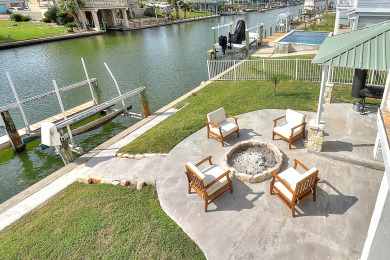 Lake House Royal Estes! Large Home! Canal front! Private pool! Firepit!, , on Gulf of Mexico - Aransas Pass in Texas - Lakehouse Vacation Rental - Lake Home for rent on LakeHouseVacations.com
