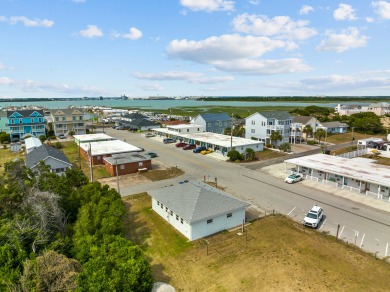 Lake House HOT DEAL! CAN'T STAY A WEEK, 3 NITE MIN! COZY COTTAGE! SHORT WALK TO BEACH!, , on Atlantic Beach in North Carolina - Lakehouse Vacation Rental - Lake Home for rent on LakeHouseVacations.com