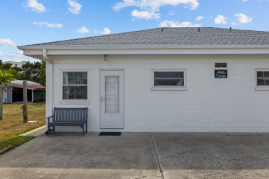 Lake House HOT DEAL! CAN'T STAY A WEEK, 3 NITE MIN! COZY COTTAGE! SHORT WALK TO BEACH!, , on Atlantic Beach in North Carolina - Lakehouse Vacation Rental - Lake Home for rent on LakeHouseVacations.com