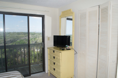 Lake House MULTI-LEVEL, OCEANFRONT - ENJOY BEACON'S REACH AMENITIES, , on Atlantic Ocean - Pine Knoll Shores in North Carolina - Lakehouse Vacation Rental - Lake Home for rent on LakeHouseVacations.com