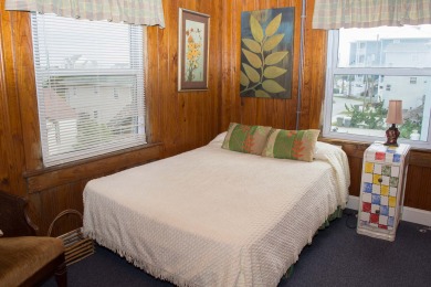 Lake House LARGE SUN PORCH, STEPS AWAY TO BEACH, , on Atlantic Beach in North Carolina - Lakehouse Vacation Rental - Lake Home for rent on LakeHouseVacations.com