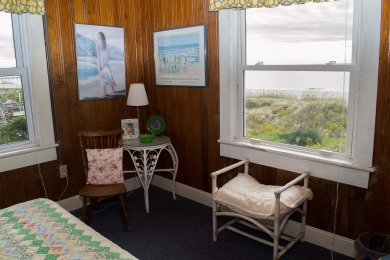 Lake House LARGE SUN PORCH, STEPS AWAY TO BEACH, , on Atlantic Beach in North Carolina - Lakehouse Vacation Rental - Lake Home for rent on LakeHouseVacations.com