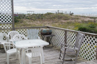 Lake House LARGE SUN PORCH, STEPS AWAY TO BEACH, , on Atlantic Beach in North Carolina - Lakehouse Vacation Rental - Lake Home for rent on LakeHouseVacations.com