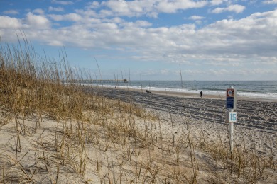 Lake House HOT DEAL! 3NIGHT MINIMUM, PET FRIENDLY OCEAN FRONT & EASY ACCESS TO THE BEACH, , on Atlantic Beach in North Carolina - Lakehouse Vacation Rental - Lake Home for rent on LakeHouseVacations.com