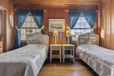 Lake House HOT DEAL! 3NIGHT MINIMUM, PET FRIENDLY OCEAN FRONT & EASY ACCESS TO THE BEACH, , on Atlantic Beach in North Carolina - Lakehouse Vacation Rental - Lake Home for rent on LakeHouseVacations.com