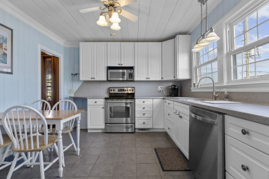 Lake House HOT DEAL! 3NIGHT MINIMUM, PET FRIENDLY OCEAN FRONT & EASY ACCESS TO THE BEACH, , on Atlantic Beach in North Carolina - Lakehouse Vacation Rental - Lake Home for rent on LakeHouseVacations.com