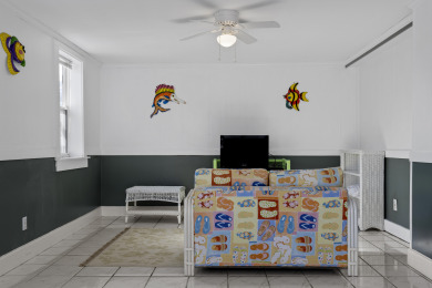 Lake House HOT DEAL! 3NIGHT MINIMUM, PET FRIENDLY OCEAN FRONT & EASY ACCESS TO THE BEACH, , on Atlantic Beach in North Carolina - Lakehouse Vacation Rental - Lake Home for rent on LakeHouseVacations.com