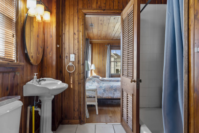 Lake House HOT DEAL! 3NIGHT MINIMUM, PET FRIENDLY OCEAN FRONT & EASY ACCESS TO THE BEACH, , on Atlantic Beach in North Carolina - Lakehouse Vacation Rental - Lake Home for rent on LakeHouseVacations.com