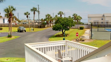 Lake House Chateau La Mer 16e-Pet Friendly! Close to the Beach Seasonal Beach Service!, , on Gulf of Mexico - Destin in Florida - Lakehouse Vacation Rental - Lake Home for rent on LakeHouseVacations.com
