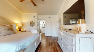 Lake House Chateau La Mer 16e-Pet Friendly! Close to the Beach Seasonal Beach Service!, , on Gulf of Mexico - Destin in Florida - Lakehouse Vacation Rental - Lake Home for rent on LakeHouseVacations.com