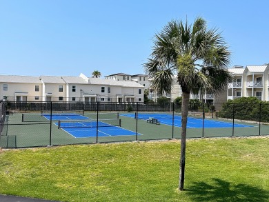 Lake House Chateau La Mer 16e-Pet Friendly! Close to the Beach Seasonal Beach Service!, , on Gulf of Mexico - Destin in Florida - Lakehouse Vacation Rental - Lake Home for rent on LakeHouseVacations.com