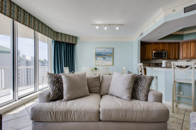 Lake House Stunning Gulf Views, Huge 3 Bed 3 Bath Silver Shells Resort Condo , , on Gulf of Mexico - Destin in Florida - Lakehouse Vacation Rental - Lake Home for rent on LakeHouseVacations.com