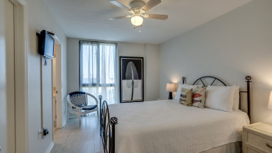 Lake House Fall Dates Available-- Large 3BD 2BA Walk to the Beach, , on Gulf of Mexico - Destin in Florida - Lakehouse Vacation Rental - Lake Home for rent on LakeHouseVacations.com