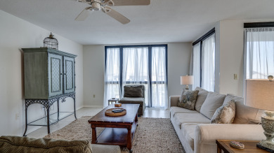 Lake House Fall Dates Available-- Large 3BD 2BA Walk to the Beach, , on Gulf of Mexico - Destin in Florida - Lakehouse Vacation Rental - Lake Home for rent on LakeHouseVacations.com