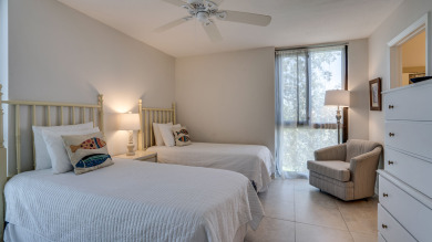 Lake House Fall Dates Available-- Large 3BD 2BA Walk to the Beach, , on Gulf of Mexico - Destin in Florida - Lakehouse Vacation Rental - Lake Home for rent on LakeHouseVacations.com