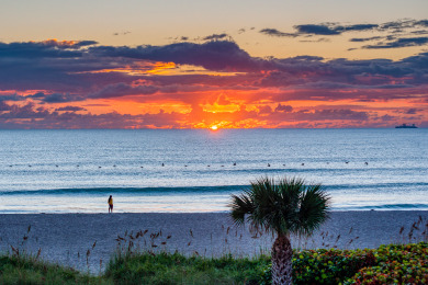 Lake House Direct oceanfront w putting green., , on  in Florida - Lakehouse Vacation Rental - Lake Home for rent on LakeHouseVacations.com