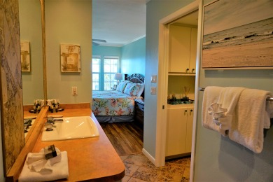 Lake House Beach Perfection! Relax away the days with Pool Access and a Gulfview C1524A, , on Gulf of Mexico - Cape Haze in Florida - Lakehouse Vacation Rental - Lake Home for rent on LakeHouseVacations.com