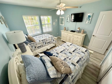 Lake House Perfect for a Beach Getaway, Great View and Near the Pool, B2613A, , on Gulf of Mexico - Cape Haze in Florida - Lakehouse Vacation Rental - Lake Home for rent on LakeHouseVacations.com