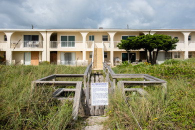 Lake House New Listing! Newly Renovated. Direct ocean front, , on Atlantic Ocean - Cocoa Beach in Florida - Lakehouse Vacation Rental - Lake Home for rent on LakeHouseVacations.com