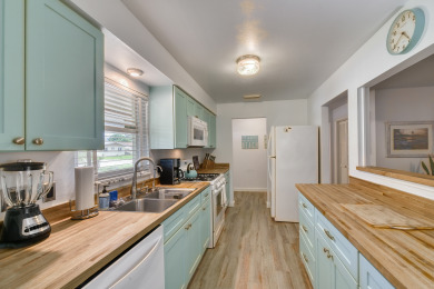 Lake House Off Season Pricing-2 blocks from beach and downtown, , on Atlantic Ocean - Cocoa Beach in Florida - Lakehouse Vacation Rental - Lake Home for rent on LakeHouseVacations.com