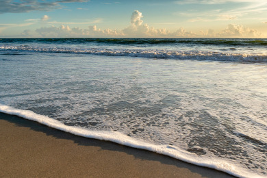 Lake House Off Season Pricing-2 blocks from beach and downtown, , on Atlantic Ocean - Cocoa Beach in Florida - Lakehouse Vacation Rental - Lake Home for rent on LakeHouseVacations.com