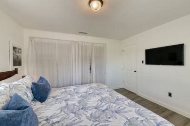 Lake House Off Season Pricing-2 blocks from beach and downtown, , on Atlantic Ocean - Cocoa Beach in Florida - Lakehouse Vacation Rental - Lake Home for rent on LakeHouseVacations.com
