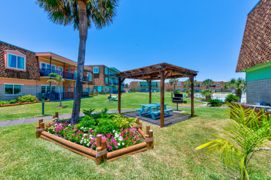 Lake House Serene condo, pool view, community pool, beach access, family activities , , on Gulf of Mexico - Port Aransas in Texas - Lakehouse Vacation Rental - Lake Home for rent on LakeHouseVacations.com