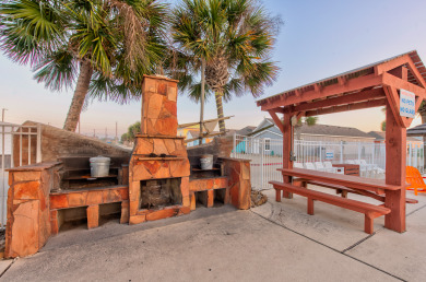 Lake House Relaxing island escape in Pirate Bay, 2 community pools, outdoor BBQ area, , on Gulf of Mexico - Port Aransas in Texas - Lakehouse Vacation Rental - Lake Home for rent on LakeHouseVacations.com