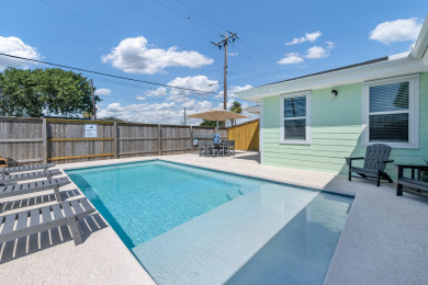 Lake House Comfy Island home with guest cottage, 0.6 miles to beach, Private pool!, , on Gulf of Mexico - Port Aransas in Texas - Lakehouse Vacation Rental - Lake Home for rent on LakeHouseVacations.com