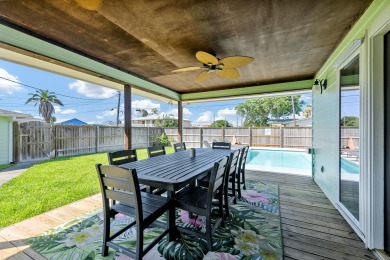 Lake House Comfy Island home with guest cottage, 0.6 miles to beach, Private pool!, , on Gulf of Mexico - Port Aransas in Texas - Lakehouse Vacation Rental - Lake Home for rent on LakeHouseVacations.com
