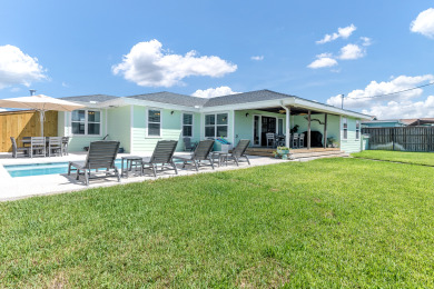 Lake House Comfy Island home with guest cottage, 0.6 miles to beach, Private pool!, , on Gulf of Mexico - Port Aransas in Texas - Lakehouse Vacation Rental - Lake Home for rent on LakeHouseVacations.com