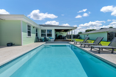 Lake House Comfy Island home with guest cottage, 0.6 miles to beach, Private pool!, , on Gulf of Mexico - Port Aransas in Texas - Lakehouse Vacation Rental - Lake Home for rent on LakeHouseVacations.com