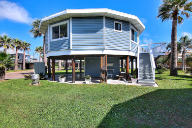 Lake House Fabulous stilted home! 0.4 miles to beach, Community pool! , , on Gulf of Mexico - Port Aransas in Texas - Lakehouse Vacation Rental - Lake Home for rent on LakeHouseVacations.com