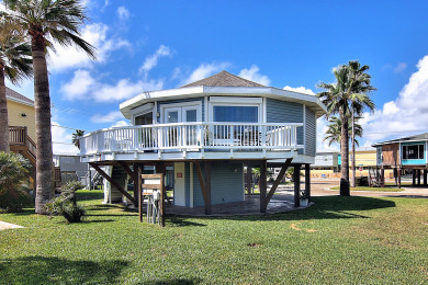 Lake House Fabulous stilted home! 0.4 miles to beach, Community pool! , , on Gulf of Mexico - Port Aransas in Texas - Lakehouse Vacation Rental - Lake Home for rent on LakeHouseVacations.com