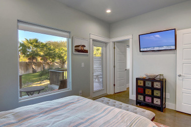 Lake House A Pet Friendly Tropical Oasis!, , on Gulf of Mexico - Port Aransas in Texas - Lakehouse Vacation Rental - Lake Home for rent on LakeHouseVacations.com