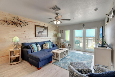 Lake House Beautiful ground floor beachfront condo at Grand Caribbean, , on Gulf of Mexico - Port Aransas in Texas - Lakehouse Vacation Rental - Lake Home for rent on LakeHouseVacations.com