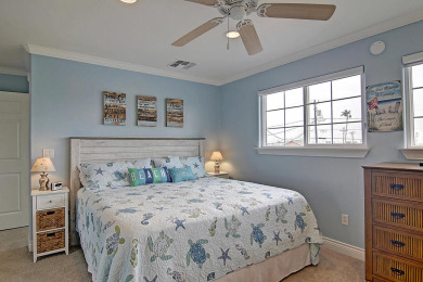 Lake House Huge pool in a private courtyard area and just a 5 minute walk to the beach!, , on Gulf of Mexico - Port Aransas in Texas - Lakehouse Vacation Rental - Lake Home for rent on LakeHouseVacations.com