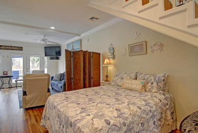 Lake House Huge pool in a private courtyard area and just a 5 minute walk to the beach!, , on Gulf of Mexico - Port Aransas in Texas - Lakehouse Vacation Rental - Lake Home for rent on LakeHouseVacations.com