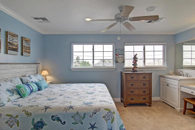 Lake House Huge pool in a private courtyard area and just a 5 minute walk to the beach!, , on Gulf of Mexico - Port Aransas in Texas - Lakehouse Vacation Rental - Lake Home for rent on LakeHouseVacations.com