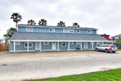 Lake House Huge pool in a private courtyard area and just a 5 minute walk to the beach!, , on Gulf of Mexico - Port Aransas in Texas - Lakehouse Vacation Rental - Lake Home for rent on LakeHouseVacations.com
