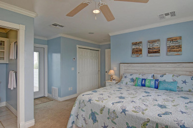 Lake House Huge pool in a private courtyard area and just a 5 minute walk to the beach!, , on Gulf of Mexico - Port Aransas in Texas - Lakehouse Vacation Rental - Lake Home for rent on LakeHouseVacations.com