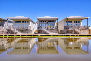 Lake House A fully remodeled condo overlooking a lush pond! Shared Pool! Boat Parking!, , on Gulf of Mexico - Port Aransas in Texas - Lakehouse Vacation Rental - Lake Home for rent on LakeHouseVacations.com