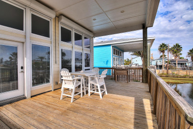 Lake House A fully remodeled condo overlooking a lush pond! Shared Pool! Boat Parking!, , on Gulf of Mexico - Port Aransas in Texas - Lakehouse Vacation Rental - Lake Home for rent on LakeHouseVacations.com