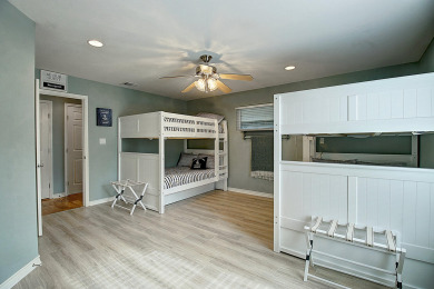 Lake House A fully remodeled condo overlooking a lush pond! Shared Pool! Boat Parking!, , on Gulf of Mexico - Port Aransas in Texas - Lakehouse Vacation Rental - Lake Home for rent on LakeHouseVacations.com