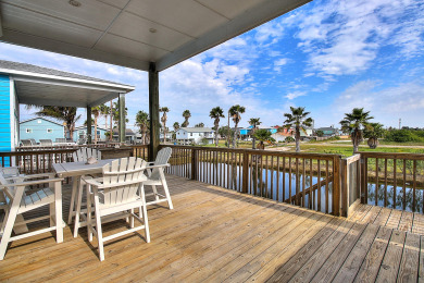 Lake House A fully remodeled condo overlooking a lush pond! Shared Pool! Boat Parking!, , on Gulf of Mexico - Port Aransas in Texas - Lakehouse Vacation Rental - Lake Home for rent on LakeHouseVacations.com