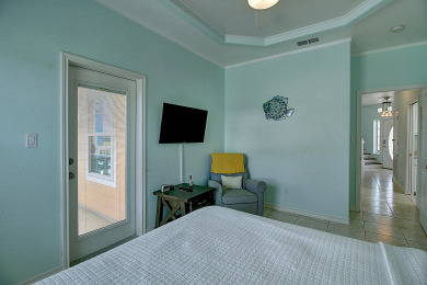 Lake House Mustang Island vacation home, access to beach & community pool, , on Gulf of Mexico - Port Aransas in Texas - Lakehouse Vacation Rental - Lake Home for rent on LakeHouseVacations.com
