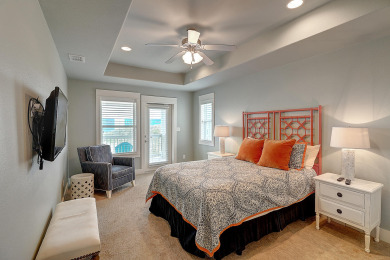Lake House In-town! Beachfront! BBQ Grill!, , on Gulf of Mexico - Port Aransas in Texas - Lakehouse Vacation Rental - Lake Home for rent on LakeHouseVacations.com